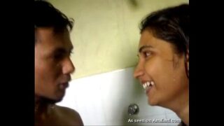 Beautifull Desi girl Blowjob in the shower – cam-sluts.com